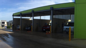 4 Wash Bays